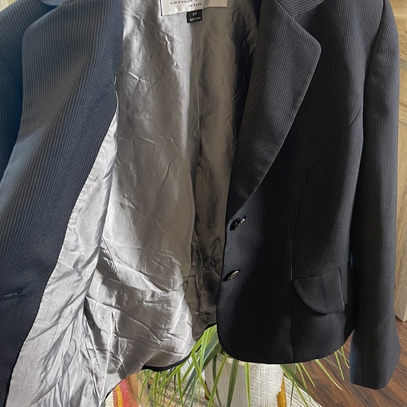 TAHARI BLACK BLAZER SiZE 8P - Picture 7 of 14